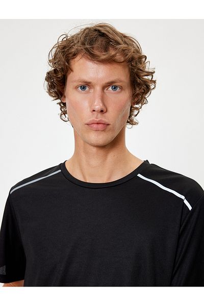 Koton Crew Neck Short Sleeve Sports T-Shirt - Slogan Printed