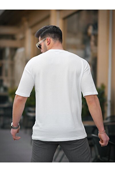 Valiberta Πλεκτό μπλουζάκι oversized με λεπτομέρεια τσέπης - Λευκό