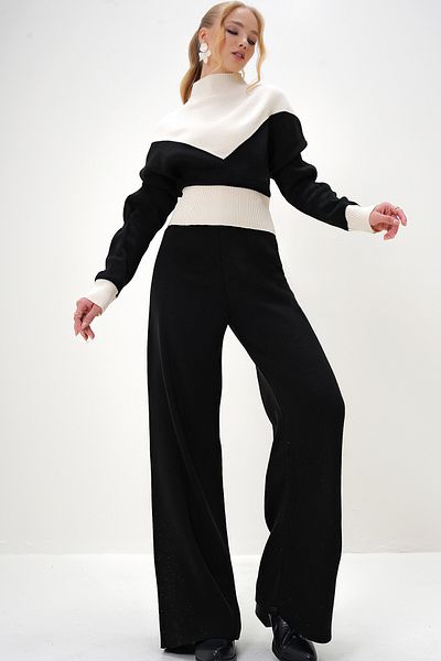 Trend Alaçatı Stili Black Color Blocked Women's Sweater and Palazzo Pants Set - Half Turtleneck Alc-X13011