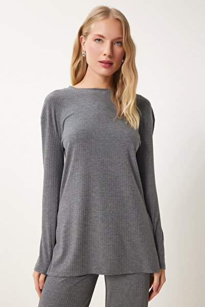 Happiness İstanbul Szürke kényelmes bordás női blúz és nadrág szett - OW00054