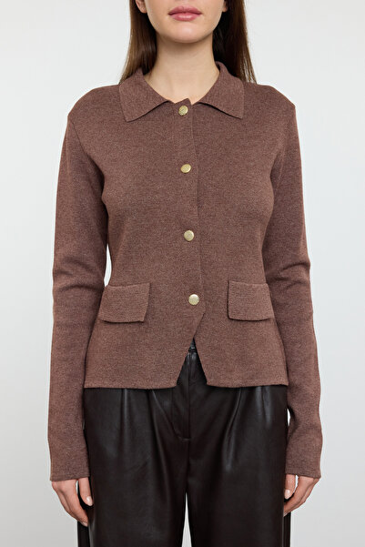 Trendyol Collection Ζακέτα με καφέ κουμπιά Premium/Προσαρμοσμένο νήμα/Πλεκτό που αγκαλιάζει το σώμα TWOAW25HI00151