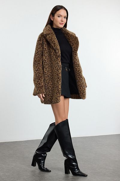 Trendyol Collection Vícebarevný oversize dlouhý kožich Twoaw25Mo00189