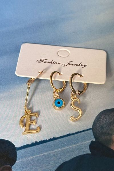 Trendy Butik Letters Selectable Set Earrings