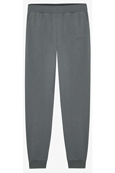 SKECHERS   س 242114   بنطال رياضي أساسي للرجال باللون الرمادي