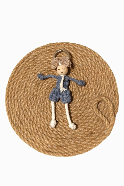 nftart.design سلسلة مفاتيح مكرامية محبوكة للأولاد مع شورت أزرق/حلية حقيبة