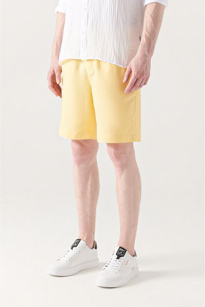 Avva Gelbe Herren-Shorts aus 100 % Baumwolle mit Seitentaschen, elastischem Bund und Leinenstruktur E 003603
