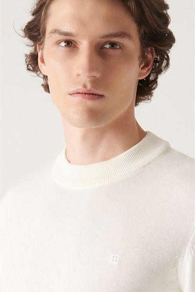 Avva Weißer Rollkragenpullover für Herren E 005021