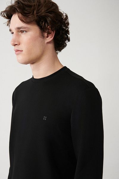 Avva Schwarzes Herren-Sweatshirt mit Rundhalsausschnitt, flexiblem, weichem Textur-Interlock-Stoff B 001100