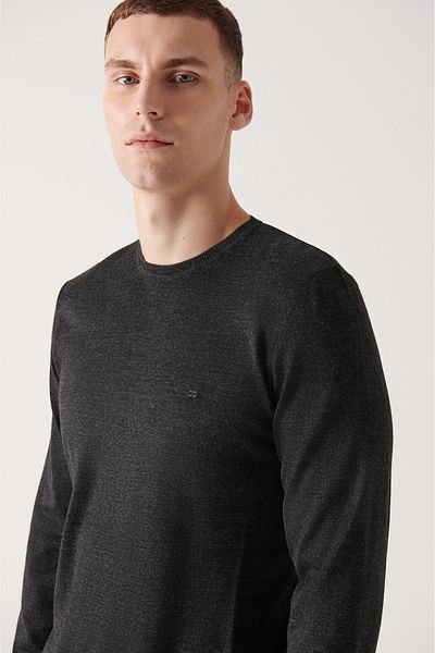 Avva Anthrazitfarbener Basic-Strickpullover aus Wolle mit Rundhalsausschnitt für Herren A22y5110