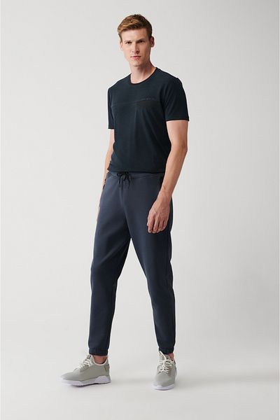 Avva Anthrazitfarbene Herren-Jogginghose aus flexiblem Interlock-Stoff mit elastischem Bein B 003400