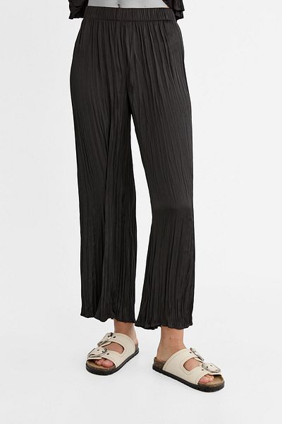 Stradivarius Flowing textured satin culottes