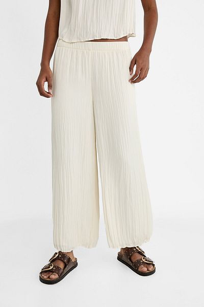 Stradivarius Flowing textured satin culottes
