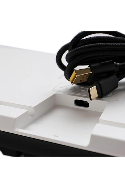 Ducky لوحة مفاتيح الألعاب الميكانيكية العربية One 3 Classic Black/White TKL 80% Cherry Brown Key