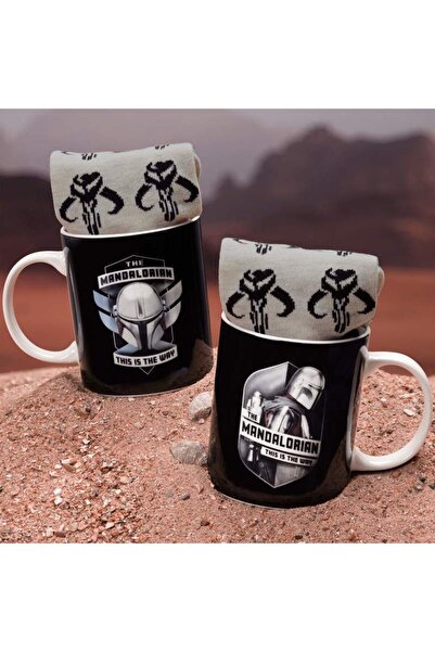 Paladone الكوب والجوارب من مسلسل The Mandalorian