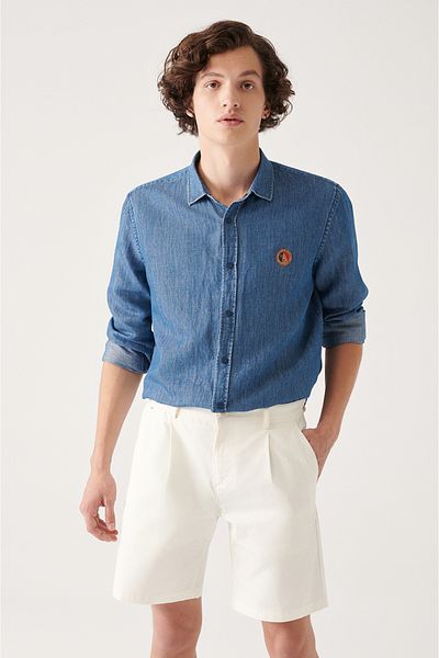 Avva Blaues Herren-Jeanshemd aus Baumwolle mit Druckknopfverschluss und Marine-Aufdruck A31y2224
