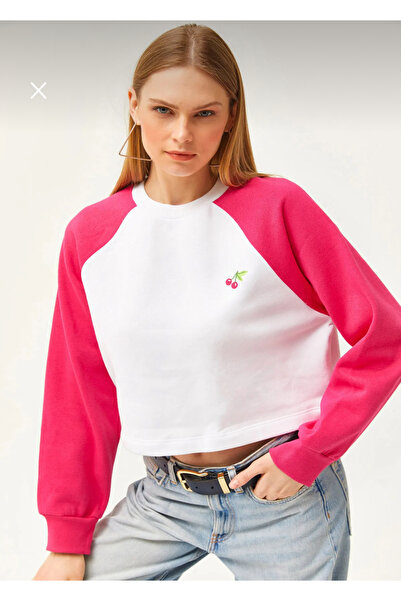Aysa Butik Kadın Crop Sweatshirt Kiraz Nakışlı Pempe Beyaz