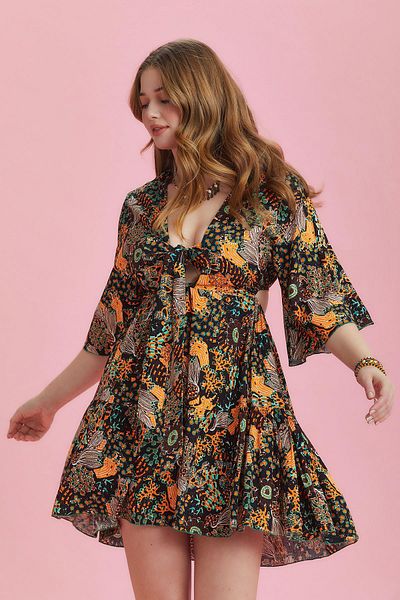 Los banditos Μπροστινή γραβάτα Φόρεμα με μισό μανίκι Plus Size