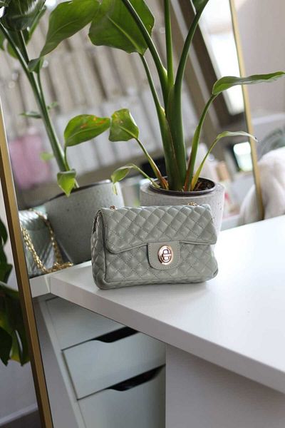 Moom Bag Geantă matlasată cu lanț verde mentă pentru femei