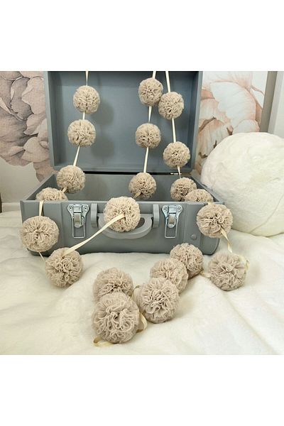 PAMUKA Beige Tulle Mini Pompom Banner