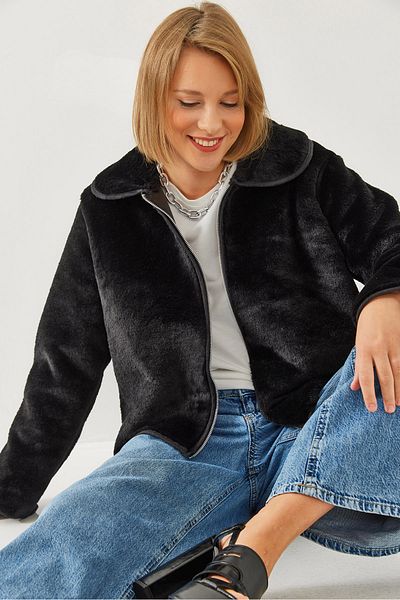 Bianco Lucci Women's Collared Zippered Faux Fur Coat 60351096