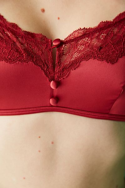 Penti Red Satin Non-Wireless Unsupported Soft Bra