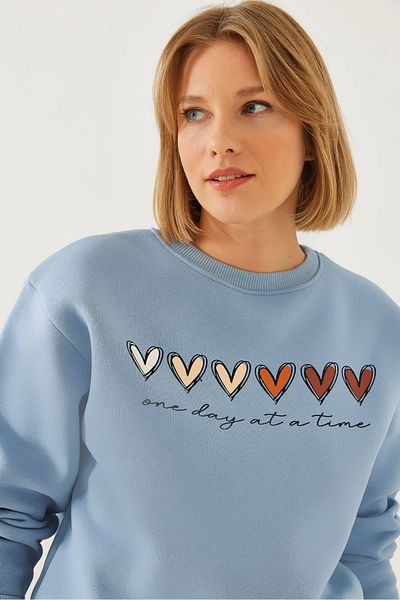 Bianco Lucci Women's Three Thread Raised Colorful Heart Printed Sweatshirt Mbhs007 60601007