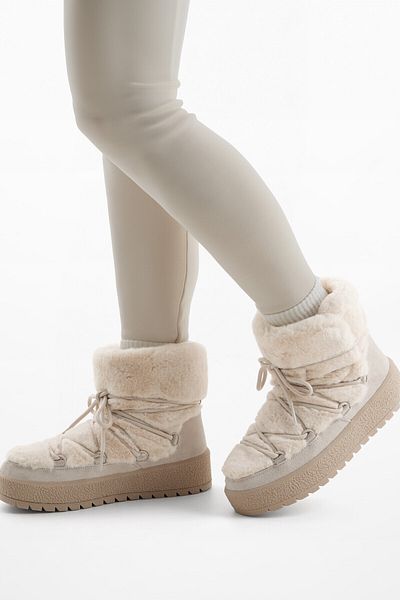Oysho Faux-fur lace-up boots