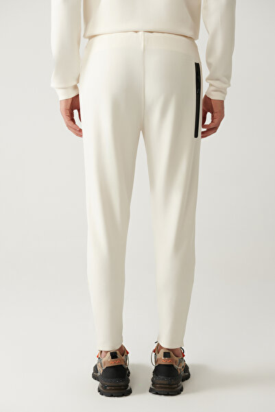 Avva Erkek Ekru Beli Lastikli Bağcıklı Fermuar Paçalı Soft Touch Regular Fit Eşofman Altı A41Y3401