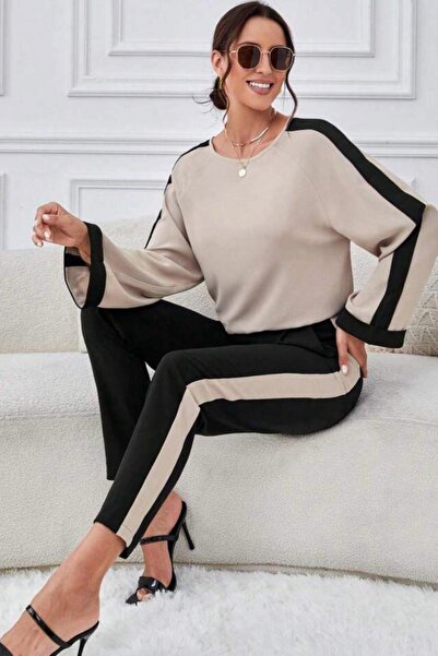 Mossta Σετ δύο κλωστών με φαρδιές μανσέτες σε μπεζ χρώμα