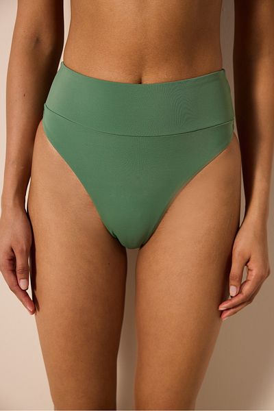 Penti Grünes Bikinihöschen mit super hohem Beinausschnitt