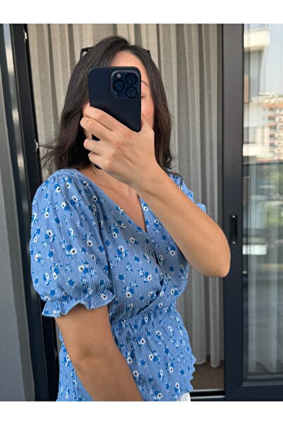 Mavi Kruvaze Çiçekli Bluz