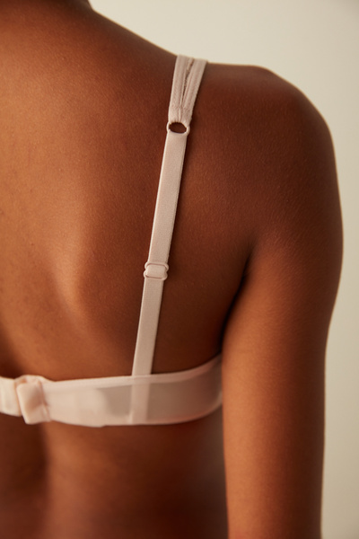 Penti #faralenjerie Sutien din dantelă fără balene Blossom Roz Deschis