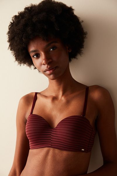 Penti Sutien de ridicare Lotus Essentials Burgundy