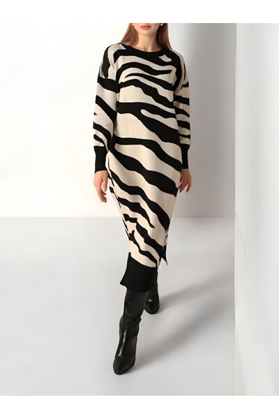 HİJABAYA Πλεκτό φόρεμα με σκίσιμο σχέδιο