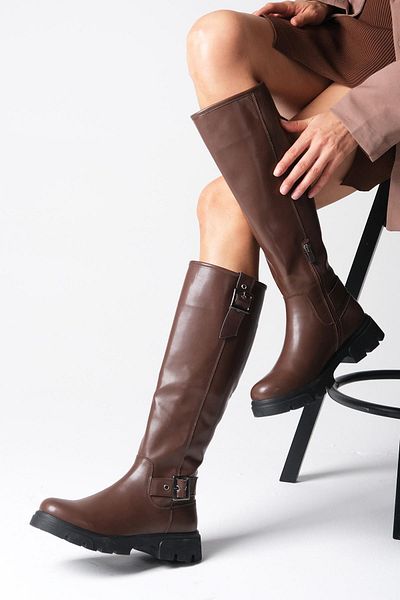Mio Gusto Braune Damenstiefel aus Leder mit dicker Sohle und Fellfutter
