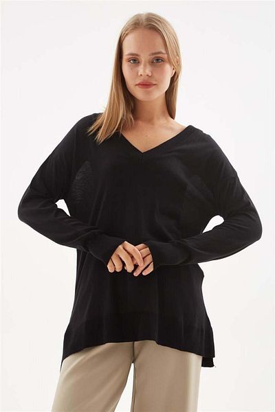 Fashion Friends Μαύρη μπλούζα με λαιμόκοψη