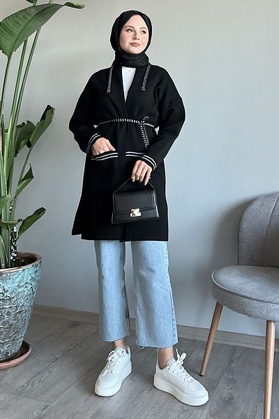 InStyle Μαύρο πλεκτό μπουφάν με πλεκτή και γκλίτερ λεπτομέρεια