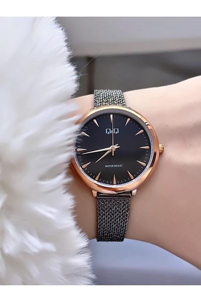Q&Q  Women's Straw Cord Wristwatch