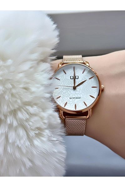 Q&Q  Women's Straw Cord Wristwatch