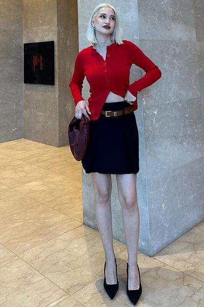 Madmext Fusta neagră plisată cu curea pentru femei cu pantaloni scurți MG2247