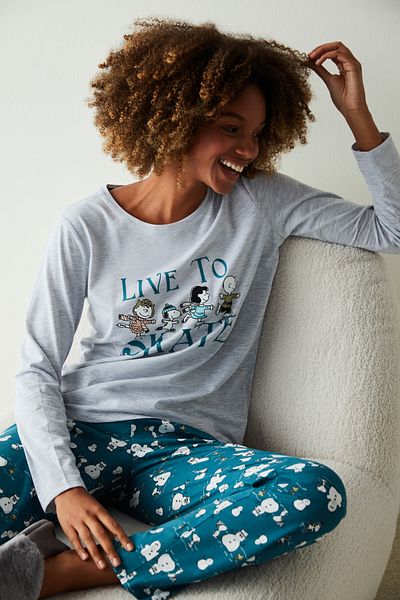 Penti Multicolored Lic Live To Skate Pajama Set