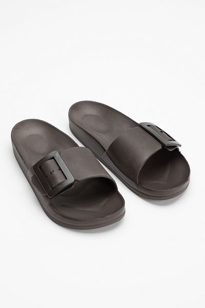 Penti Brown Big Buckle Slippers