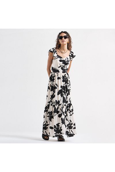 FAV Printed Maxi Dress with Sweetheart Neck and Ruffle Sleeves