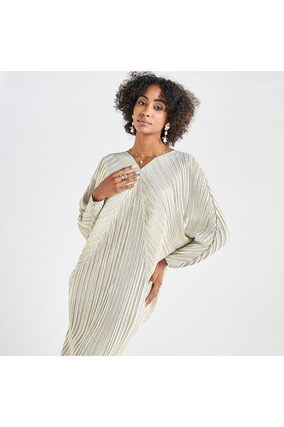FAV All-Over Pleated V-neck Dress with Extendable Sleeves