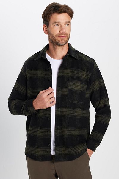 Tudors Men's Classic Fit Regular Cut Lumberjack Buttoned Collar Single Pocket Checked Winter Shirt