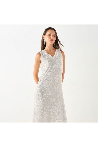 Iconic Pearl Embellished Sleeveless Maxi Dress with V-neck