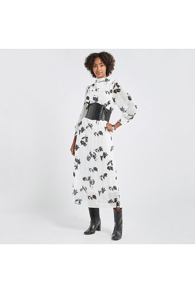 FAV Floral Print A-line Dress With Long Sleeves And Belt