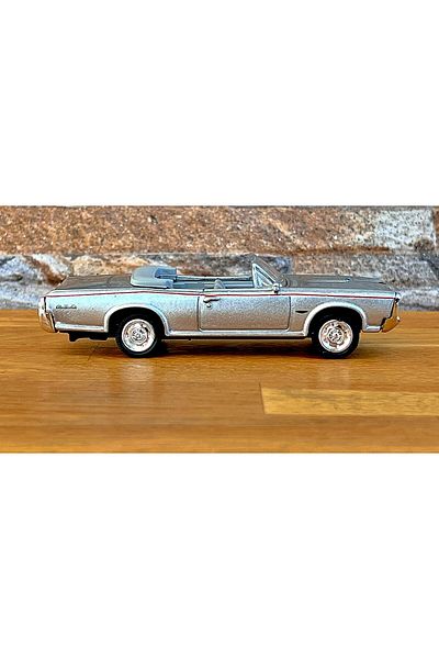 TOYFEST سيارات أمريكية كلاسيكية معدنية مرخصة بمقياس 1:43 - 1966 بونتياك GTO - 10 سم