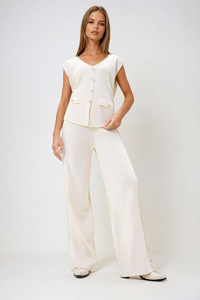 VAGGON Women's Ecru Metal Button and Pocket Detailed Knitwear Vest and Palazzo Trousers Set Prm1259