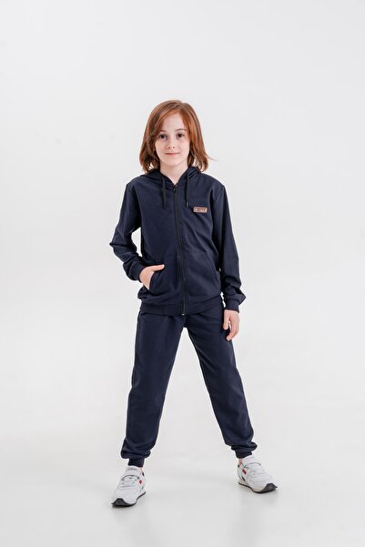 Mışıl Kids basic Costum pentru băiat cu glugă cu detaliu cu armături cu fermoar